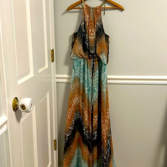 Vince Camuto Dresses & Skirts - Vince Camuto Snake Skin Maxi Dress